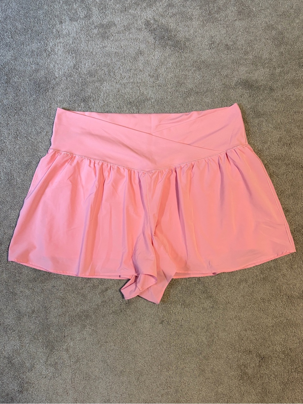 Aerie Offline crossover flowy active short